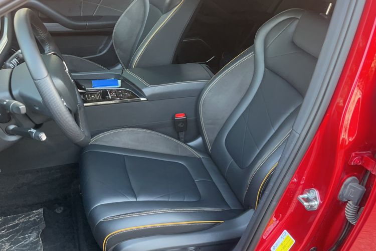 Used Bestune B70S 2022 2.0T War God King
