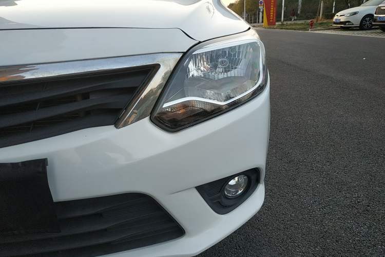 Used Changan Alsvin V3 2015 1.4L Manual Meiruan Model China V Standard
