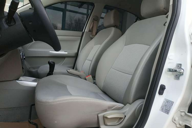 Used Changan Alsvin V3 2015 1.4L Manual Meiruan Model China V Standard
