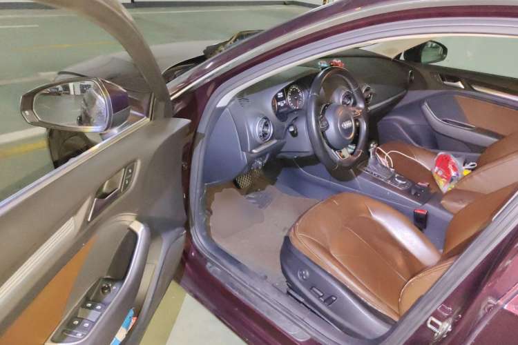 Used Audi A3 2015 Sportback 35 TFSI Millionth Anniversary Intelligent Leading Model
