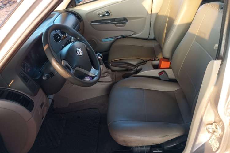 Used Soueast V3 Lingyue 2011 1.5L Manual Comfort Edition Left Front Seat