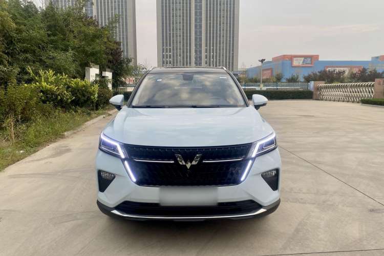Used Wuling Asta 2022 2.0L DHT Electric-Speed Version