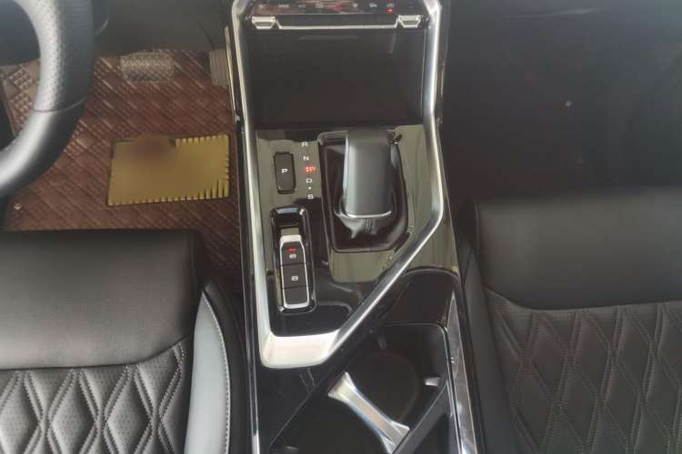 Used Wuling Asta 2022 2.0L DHT Electric-Speed Version