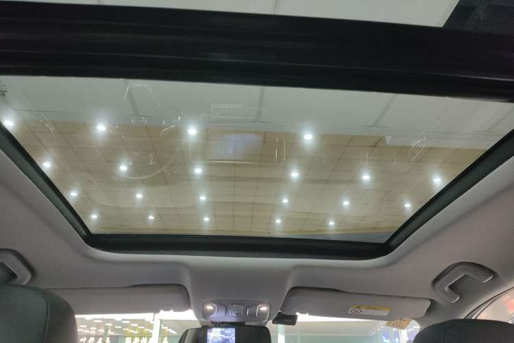 Used GAC Trumpchi GS8 2020 390T Two-Wheel Drive Luxury Smart Connectivity Commemorative Edition (7 Seats)
