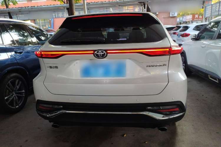 Used Toyota Harrier 2022 2.0L CVT Two-Wheel Drive Deluxe Edition
