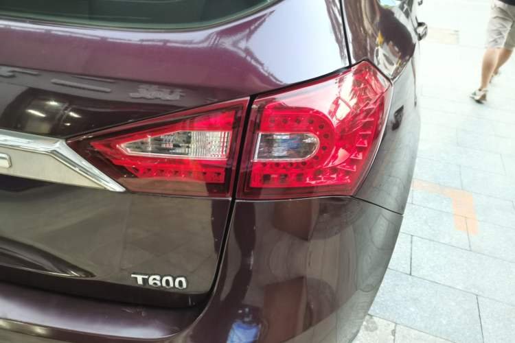 Used Zotye T600 2015 1.5T Manual Luxury Model
