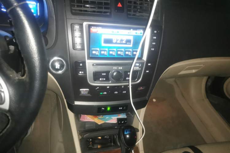 Used BYD G6 2012 1.5T Automatic Prestige Edition