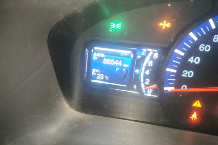 Used BYD G6 2012 1.5T Automatic Prestige Edition