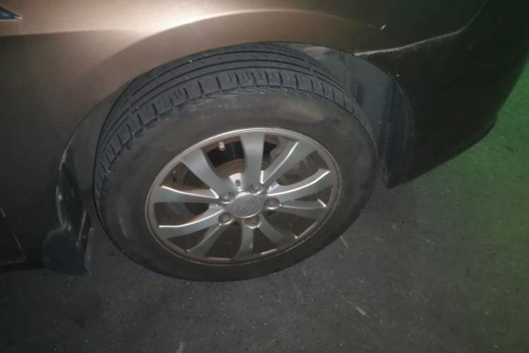 Used BYD G6 2012 1.5T Automatic Prestige Edition