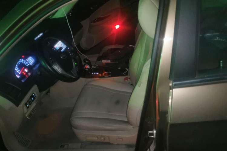 Used BYD G6 2012 1.5T Automatic Prestige Edition