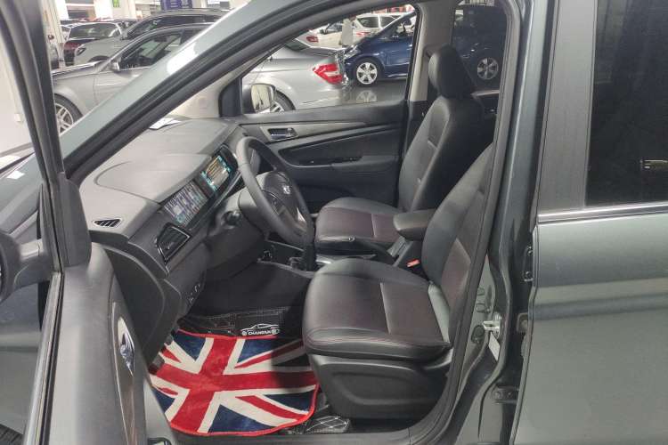 Used CHANGAN KAICHENG Oushang A600 2016 1.5L Manual Luxury 7-Seater Left Front Seat