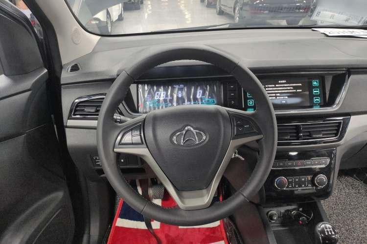 Used CHANGAN KAICHENG Oushang A600 2016 1.5L Manual Luxury 7-Seater Steering Wheel