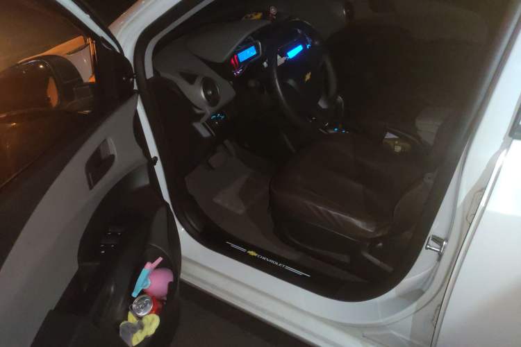 Used Chevrolet Aveo Sonic 2014 Sedan 1.4SL AT Fashion Edition