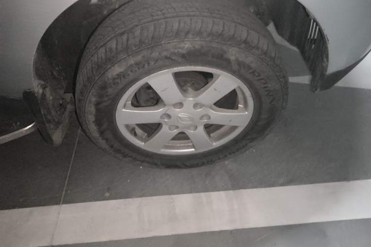 Used Land X8 2009 2.4L Gasoline 4x4 Luxury Edition