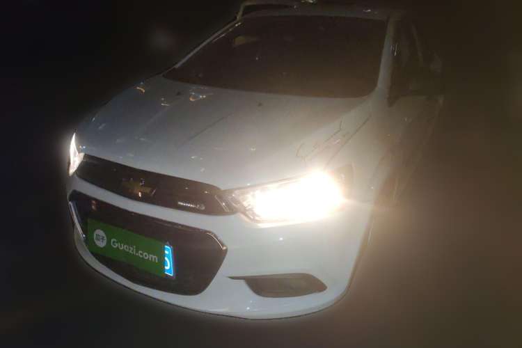 Used Chevrolet Aveo Sonic 2014 Sedan 1.4SL AT Fashion Edition