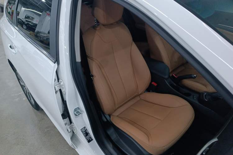 Used Buick Excelle GX 2018 18T Automatic Flagship Model
