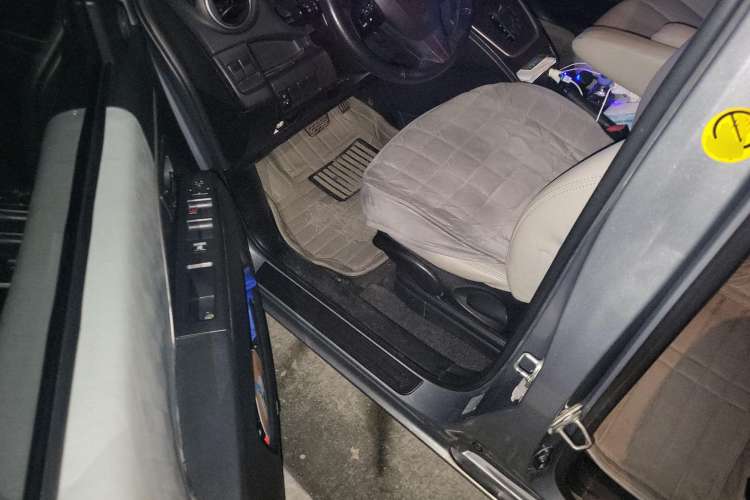 Used Mazda Mazda 5 2011 2.0L Automatic Comfort Edition
