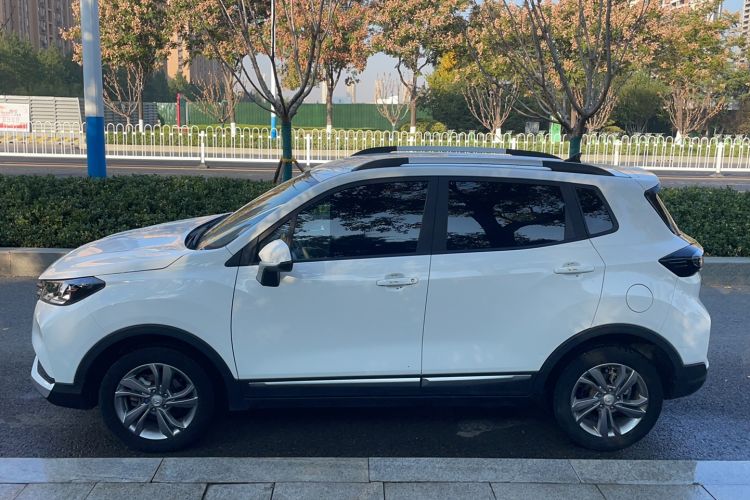 Used Changan CS15 2021 1.5L Manual Entry-Level Trim