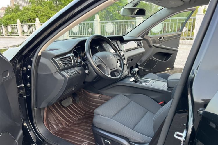 Used Hongqi H7 2018 1.8T Comfort Edition
