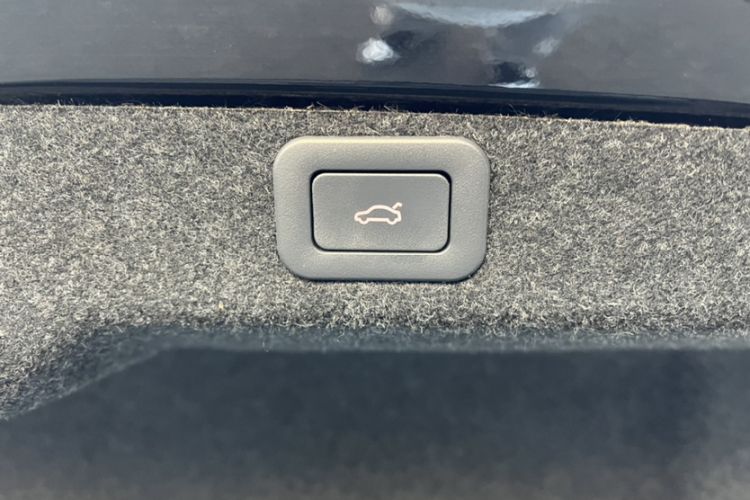 Used Hongqi H7 2018 1.8T Comfort Edition
