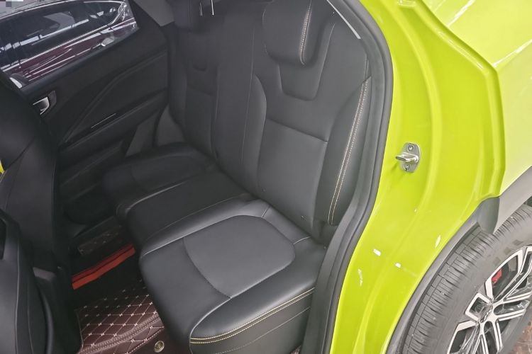 Used Wuling Alvez 2022 1.5T CVT Trendy & Cool Edition
