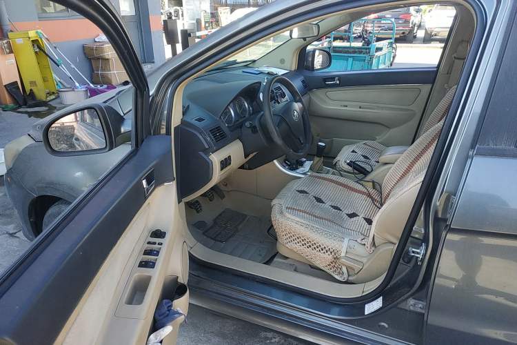 Used BAIC Off-Road E Series 2012 Hatchback 1.3L Manual Liking Edition