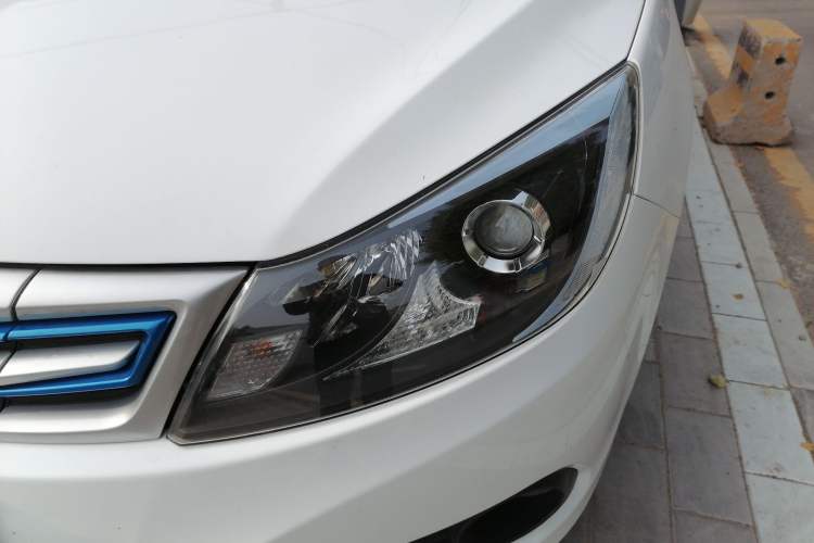 Used BYD e5 2016 300 Luxury Edition
