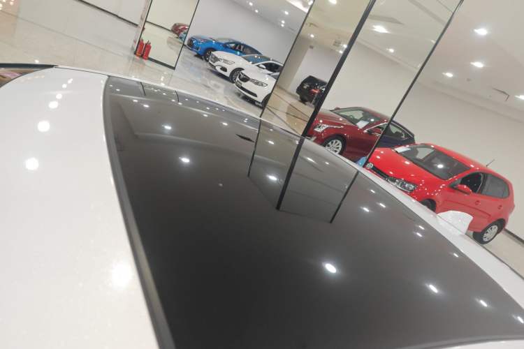 Used Jaguar XE 2018 2.0T 200 PS Two-Wheel-Drive R-Sport Sport Edition
