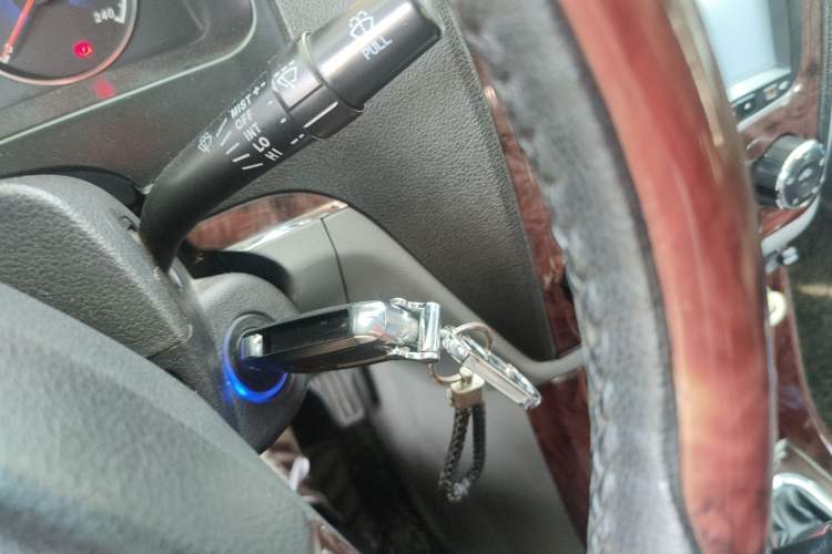 Used Geely Auto Classic Emgrand 2013 Sedan 1.5L Manual Entry-Level Model