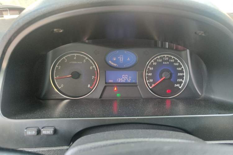 Used Geely Auto Classic Emgrand 2013 Sedan 1.5L Manual Entry-Level Model