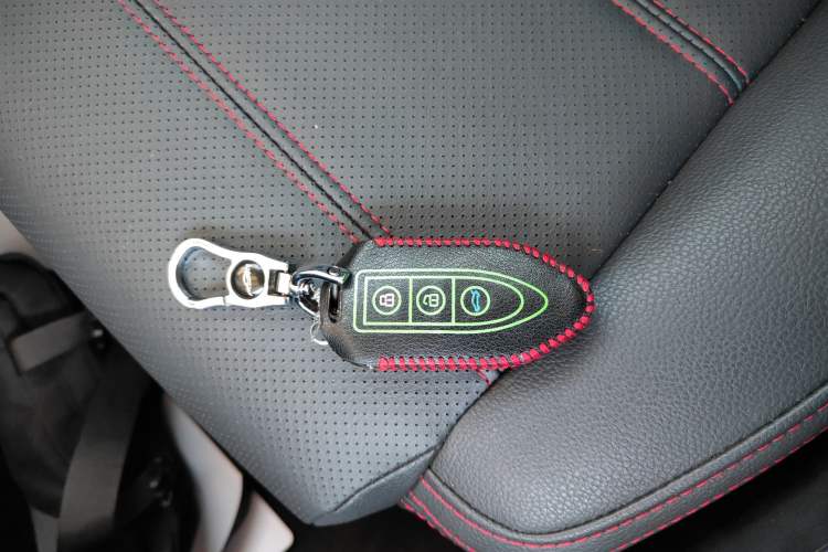 Used Yema T70 2016 Upgraded Model 1.5T Manual Luxury Version