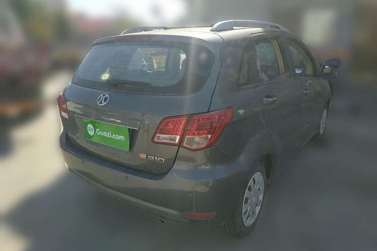 Used BAIC Off-Road E Series 2012 Hatchback 1.3L Manual Liking Edition