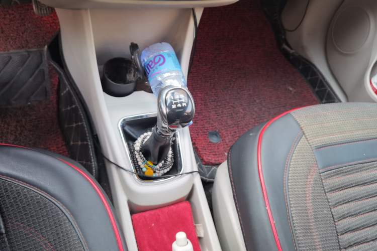 Used Dongfeng Aeolus A60 2016 1.5L Manual Luxury Version Gear Lever