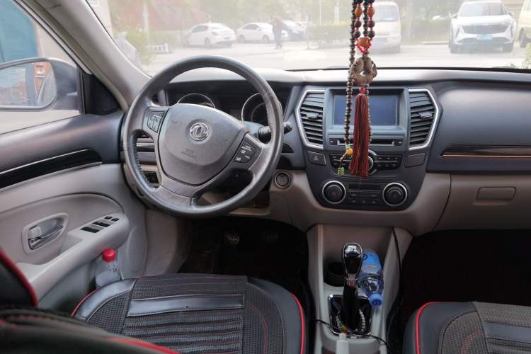 Used Dongfeng Aeolus A60 2016 1.5L Manual Luxury Version Steering Wheel