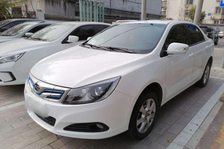 Used BYD e5 2016 300 Luxury Edition