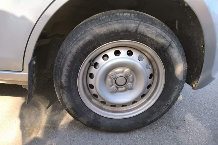 Used Kuayue Kuayue Xing V3 2022 1.5L Gasoline Standard Model 6-Seater Passenger Vehicle JL473QH
