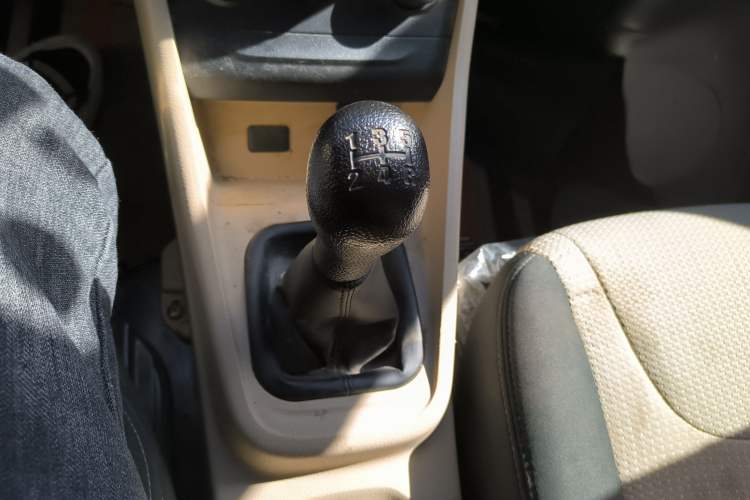 Used Kuayue Kuayue Xing V3 2022 1.5L Gasoline Standard Model 6-Seater Passenger Vehicle JL473QH
