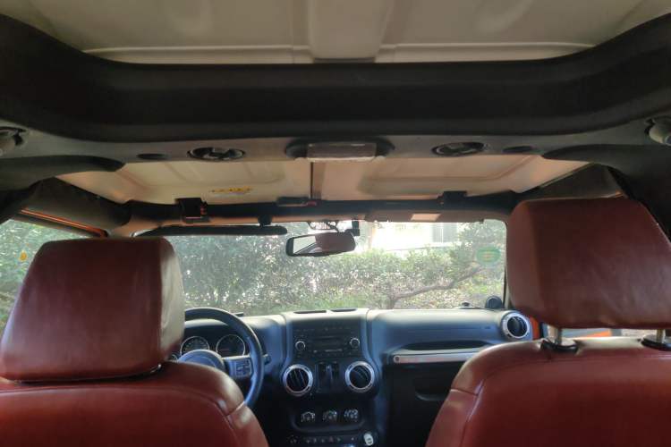 Used Jeep Wrangler 2013 3.6L Sahara two-door model
