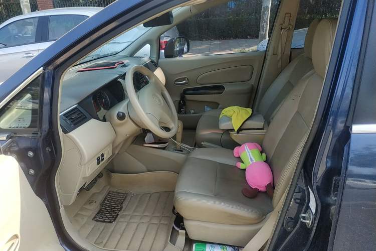 Used Venucia D50 2012 1.6L Automatic Prestige Edition
