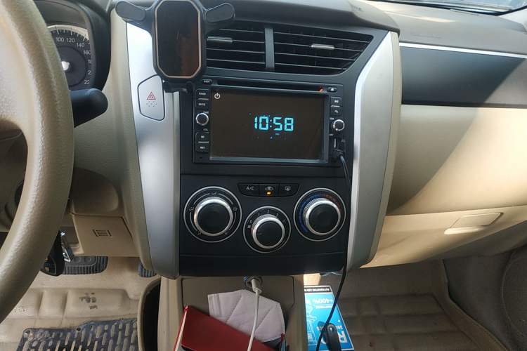 Used Venucia D50 2012 1.6L Automatic Prestige Edition
