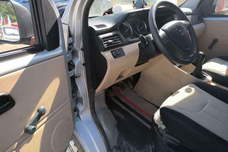 Used Kuayue Kuayue Xing V3 2022 1.5L Gasoline Standard Model 6-Seater Passenger Vehicle JL473QH
