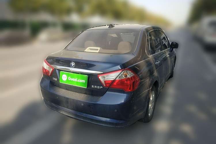 Used Venucia D50 2012 1.6L Automatic Prestige Edition
