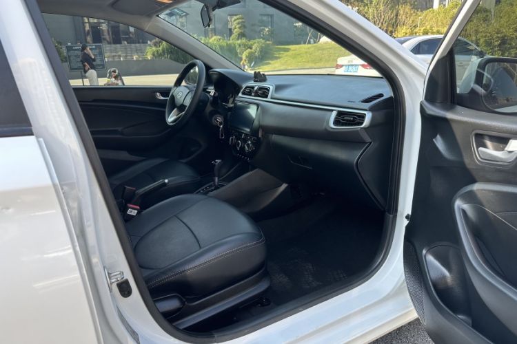 Used Hyundai Verna (older generation) 2017 1.4L Automatic YueXiang Edition China V-standard