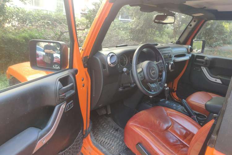 Used Jeep Wrangler 2013 3.6L Sahara two-door model
