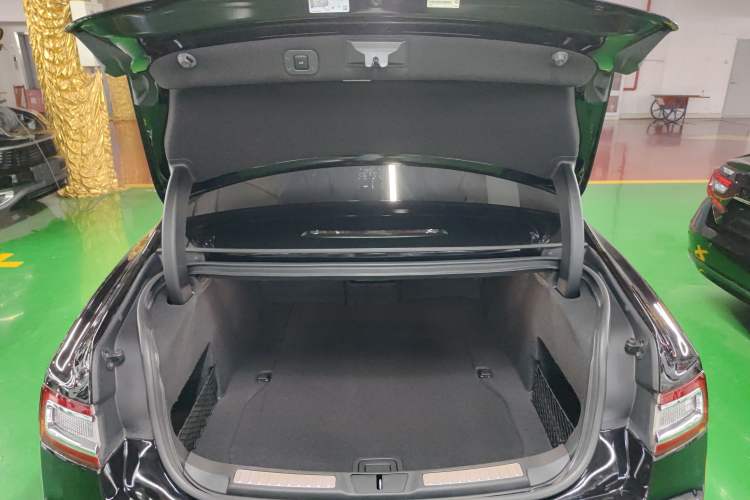 Used Lincoln Continental 2019 2.0T Two-Wheel Drive Prestige Version China VI Standard
