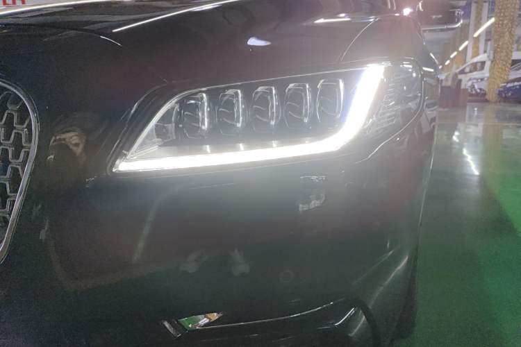 Used Lincoln Continental 2019 2.0T Two-Wheel Drive Prestige Version China VI Standard
