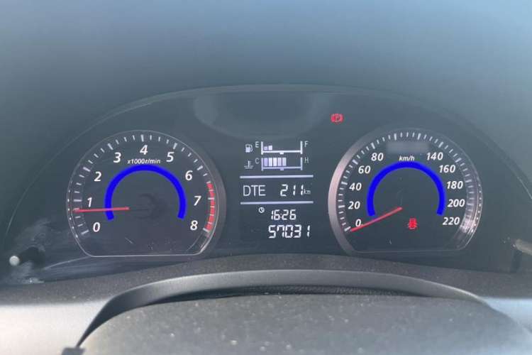 Used Zotye Z300 2014 New Vision 1.5L Manual Luxury Model
