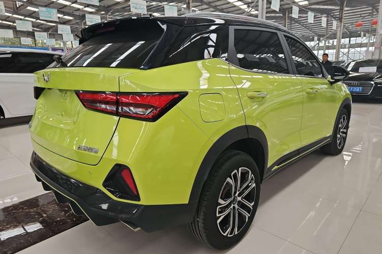 Used Wuling Alvez 2022 1.5T CVT Trendy & Cool Edition
