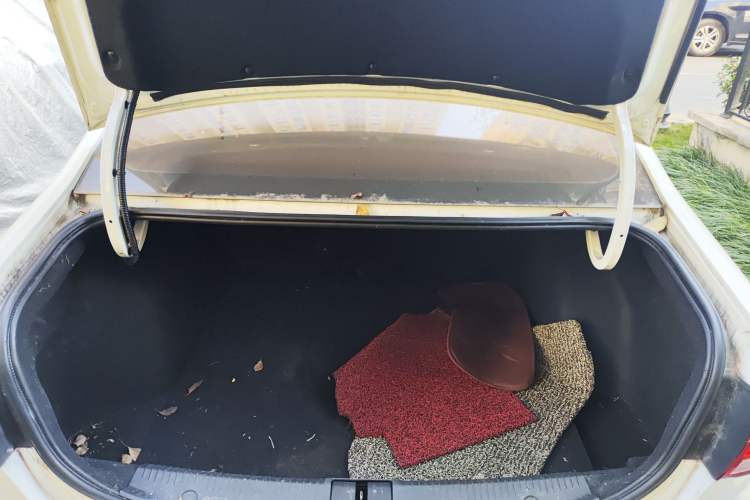 Used Roewe i6 2018 20T Manual Luxury Edition