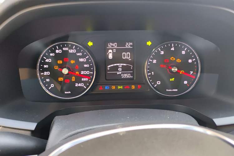 Used Roewe i6 2018 20T Manual Luxury Edition